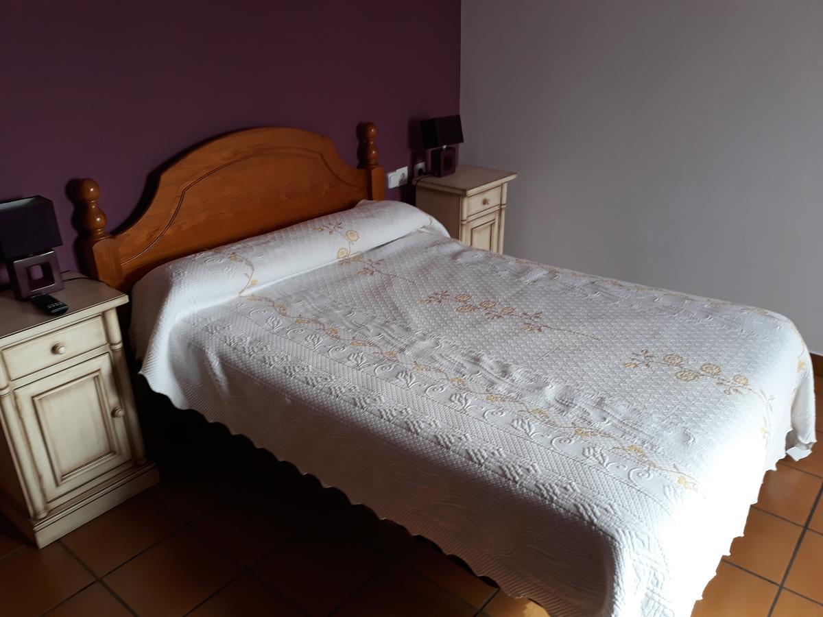 Hostal Ardoi Zizur Mayor Exteriör bild