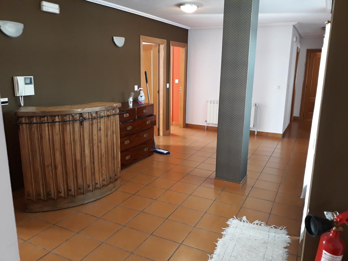 Hostal Ardoi Zizur Mayor Exteriör bild