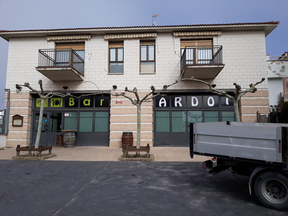 Hostal Ardoi Zizur Mayor Exteriör bild