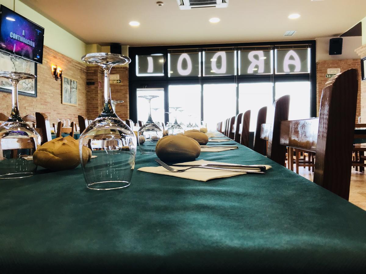 Hostal Ardoi Zizur Mayor Exteriör bild